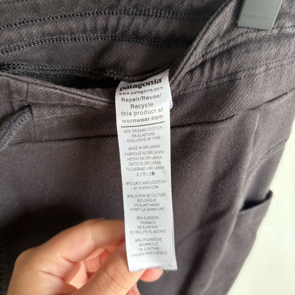 Patagonia Women’s Joggers Size Small Foldover Cuff  Black Pants - Picture 7 of 7